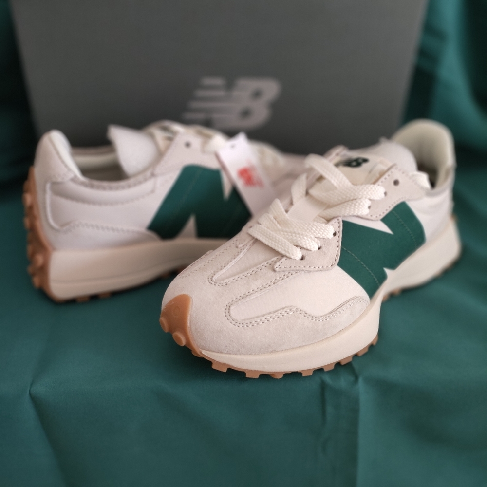 COPY - New Balance 327 Running Shoe